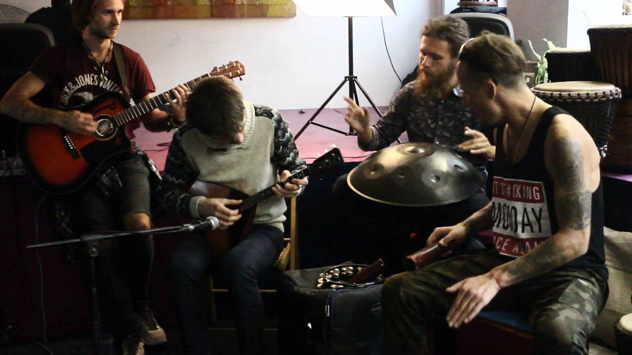 Three Pandas and the Moon - Handpan, Cajon, Guitar, Balalaika, New Fast Jam 2016