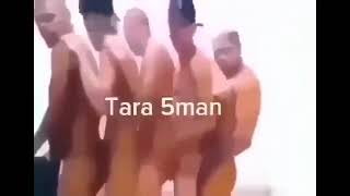 People have sexy with each other 🤣 (Read Desc)