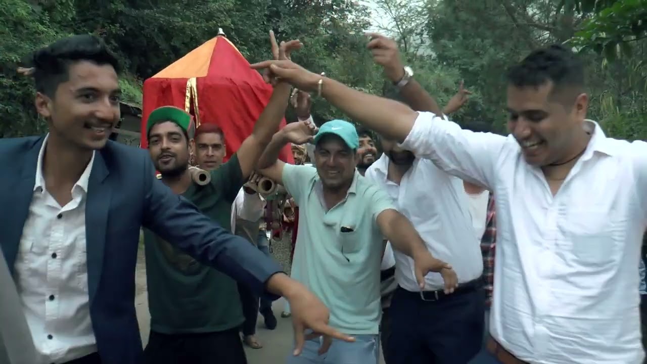 Latest Pahari Dance Viral Vedio...!! 