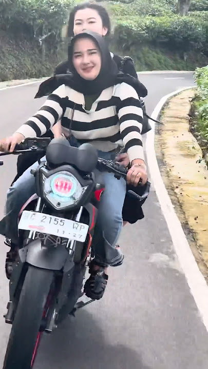 Cewek cantik joki motor vixion old #vixion #motorvixion #vixionold #cewekcantik #shorts