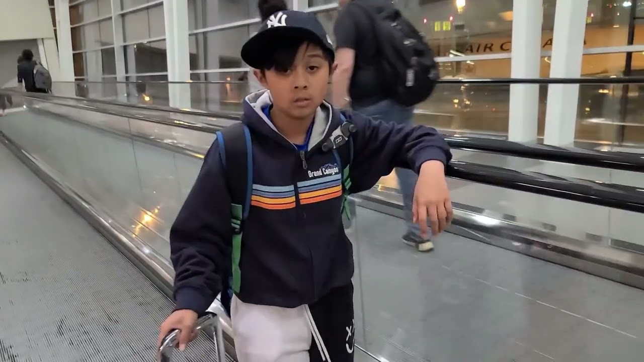 Flights - YUL, YYZ, LAS & YYC (11-2022)