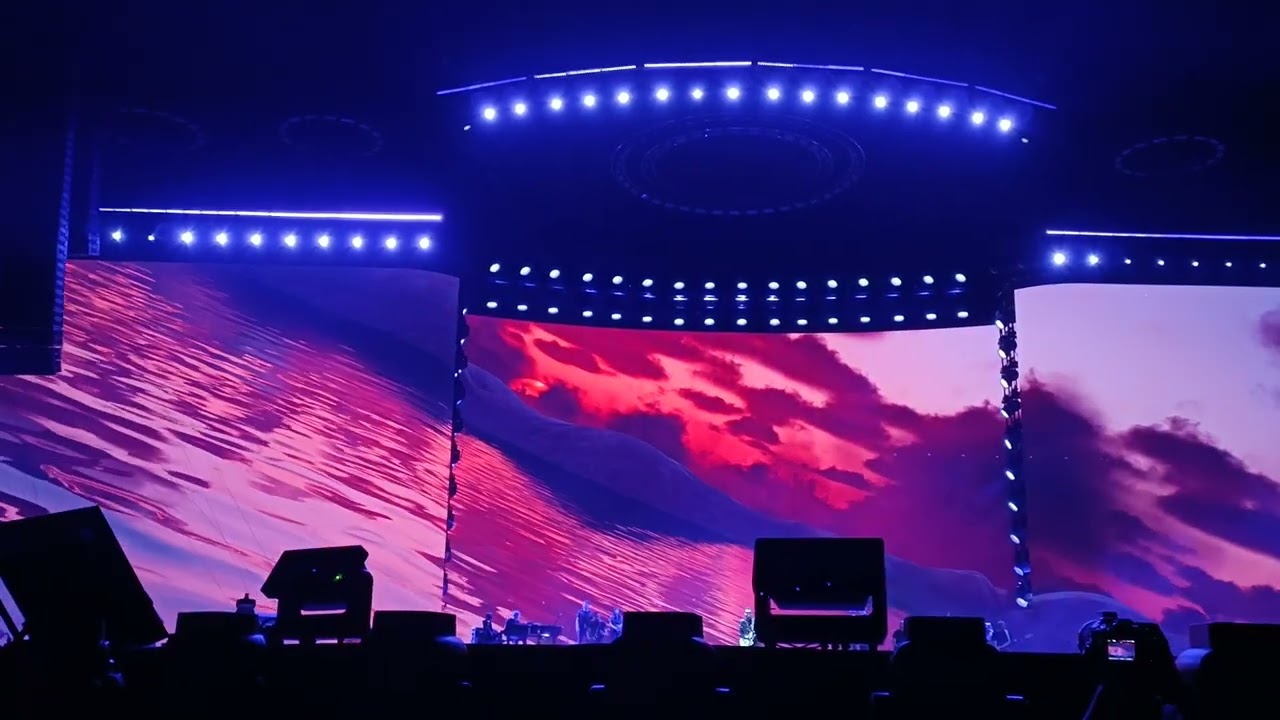 CESARE CREMONINI LIVE 25- Intro+ "UN ALBA ROSA" live LIGNANO, 8.6.25