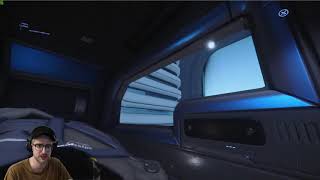 Riley Tries To Play Star Citizen