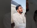 عبدالله آل فروان يغني من دون موسيقى