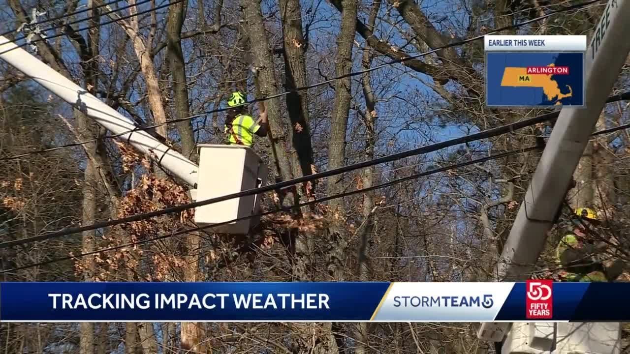 Power crews preparing for outages - YouTube