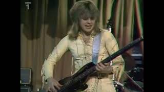 08 Suzi Quatro - Live in Praha (1979) - Primitive Love (including Bass Solo)