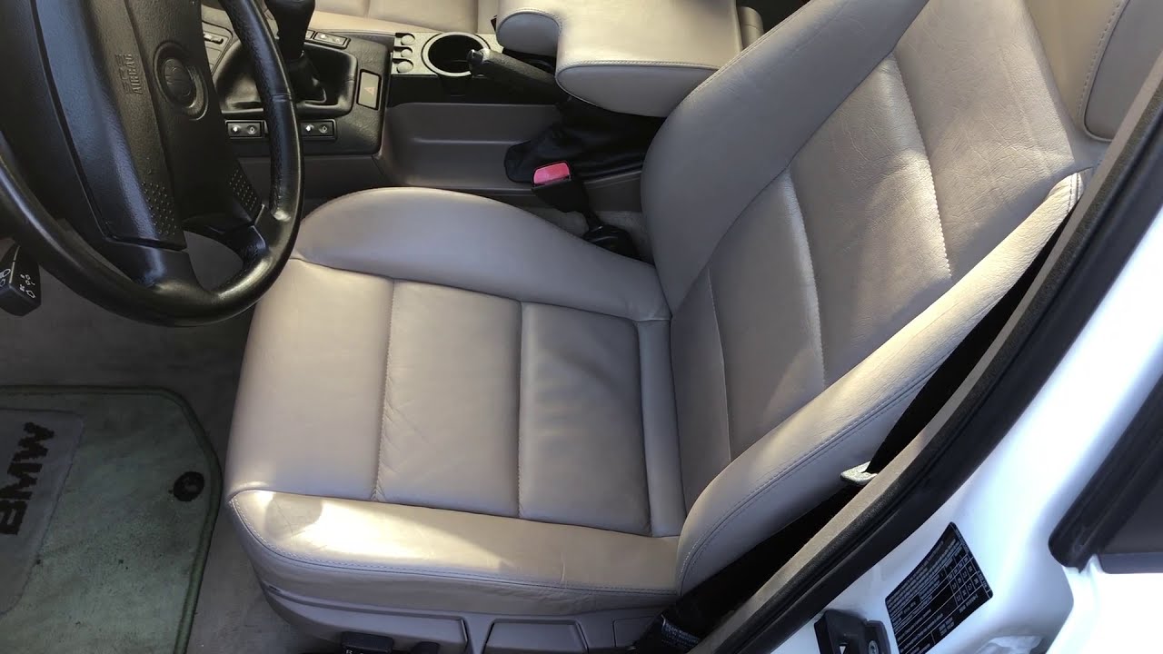 1993 BMW 325i interior