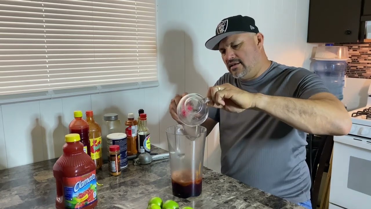 Clamato mix chelada ala brava