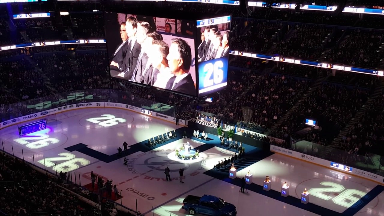 martin st louis jersey retirement