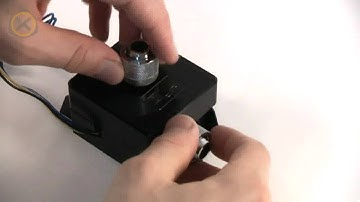 EN - Tutorial: How to install an aftermarket top on a Laing DDC / MCP355 pump