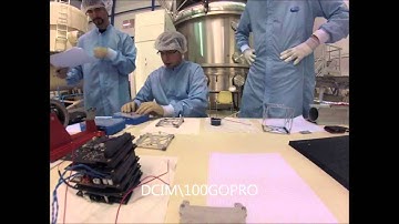 Integration of OUFTI-1 (CSL, 21 Octobre AM)