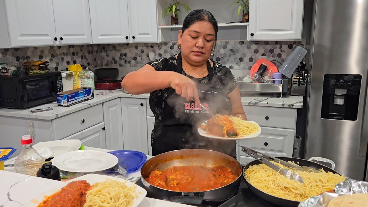 ESTAMOS LISTOS PARA COMER DE ESTOS RICOS CHILES RELLENOS 