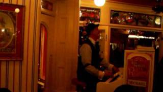 Ragtime Pianist At Disneyland - Happy Birthday To Me! 2009