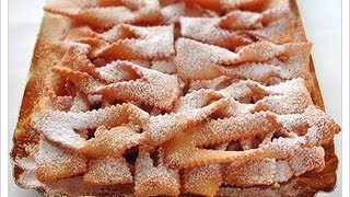 Le chiacchiere sono il dolce di carnevale più preparato in italia,si
realizzano velocemente,possono essere fritti o al forno, se non vostro
pe...