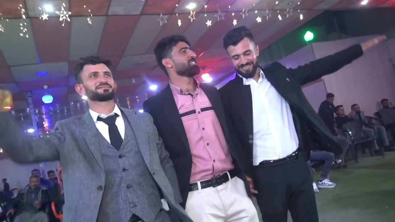 من #افراح_عشيرة_العدوان #بيت_النعمات العريس اسامه✨📸Bart4 النجوم #صطفو_ابو_الفوز #ابو_الفوز #الانباري