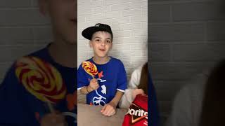 Lollipop vs Chips prank from greedy brother 🤣🍭