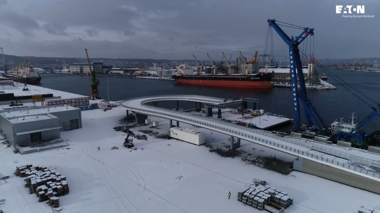 Eaton shore-to-ship frequency converter