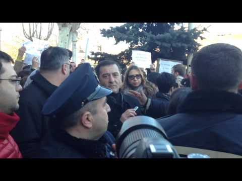 დაპირისპირება საპატრიარქოში - \"თავს ნუ მახვევთ თქვენს შეხედულებებს\"