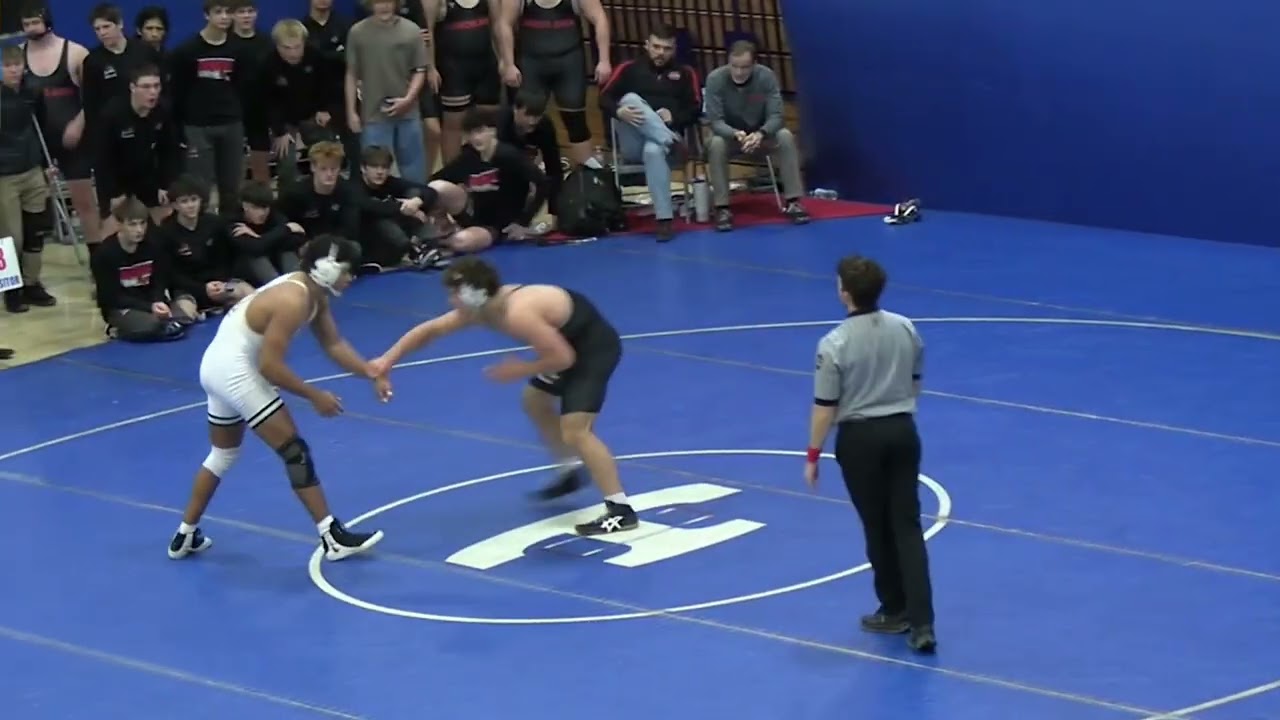 DuBois Kendahll Hoare vs Belle Vernon PSU commit Elijah Brown @Trinity Duals