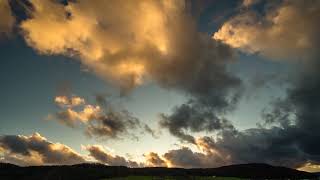 ⛅ Beautiful Timelapse of Golden Clouds