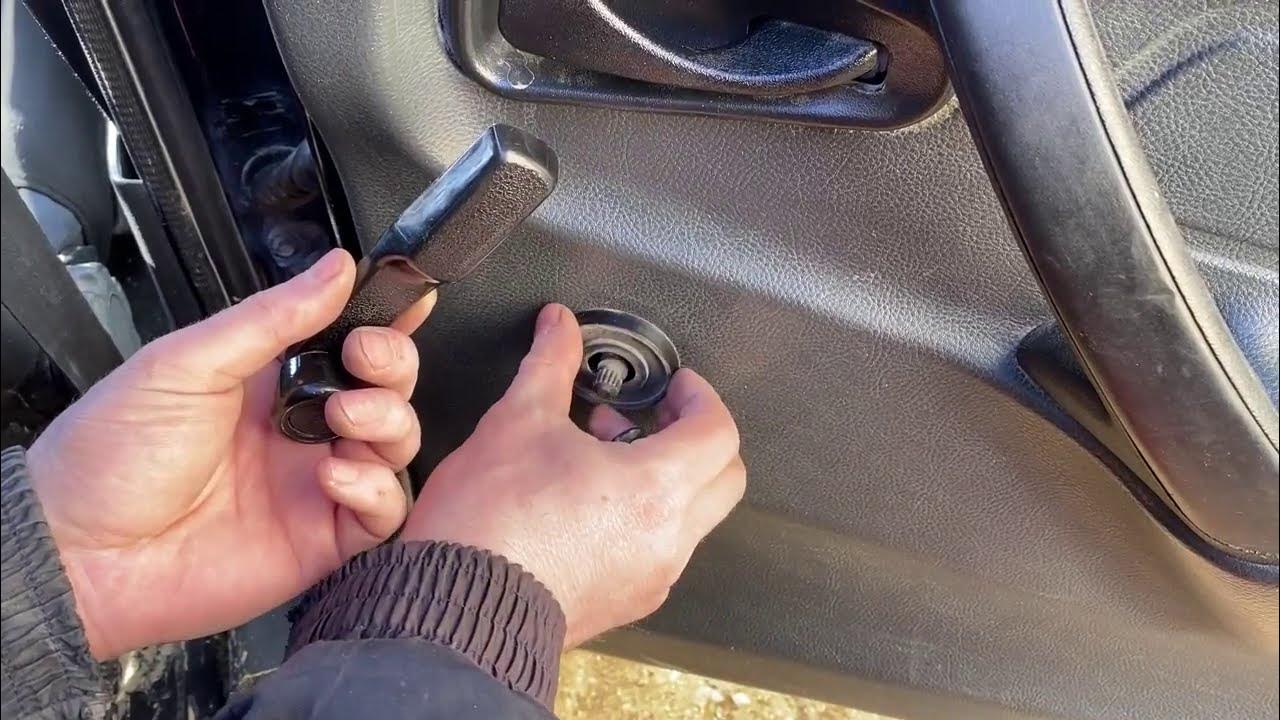 Как снять ручку внутреннего