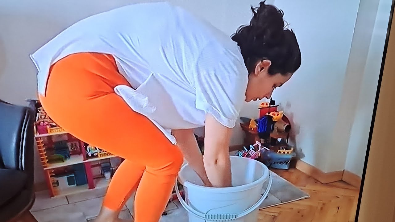 Bayram Temizliği part 1 Sirkeli su ile cam kapı petek temizliği