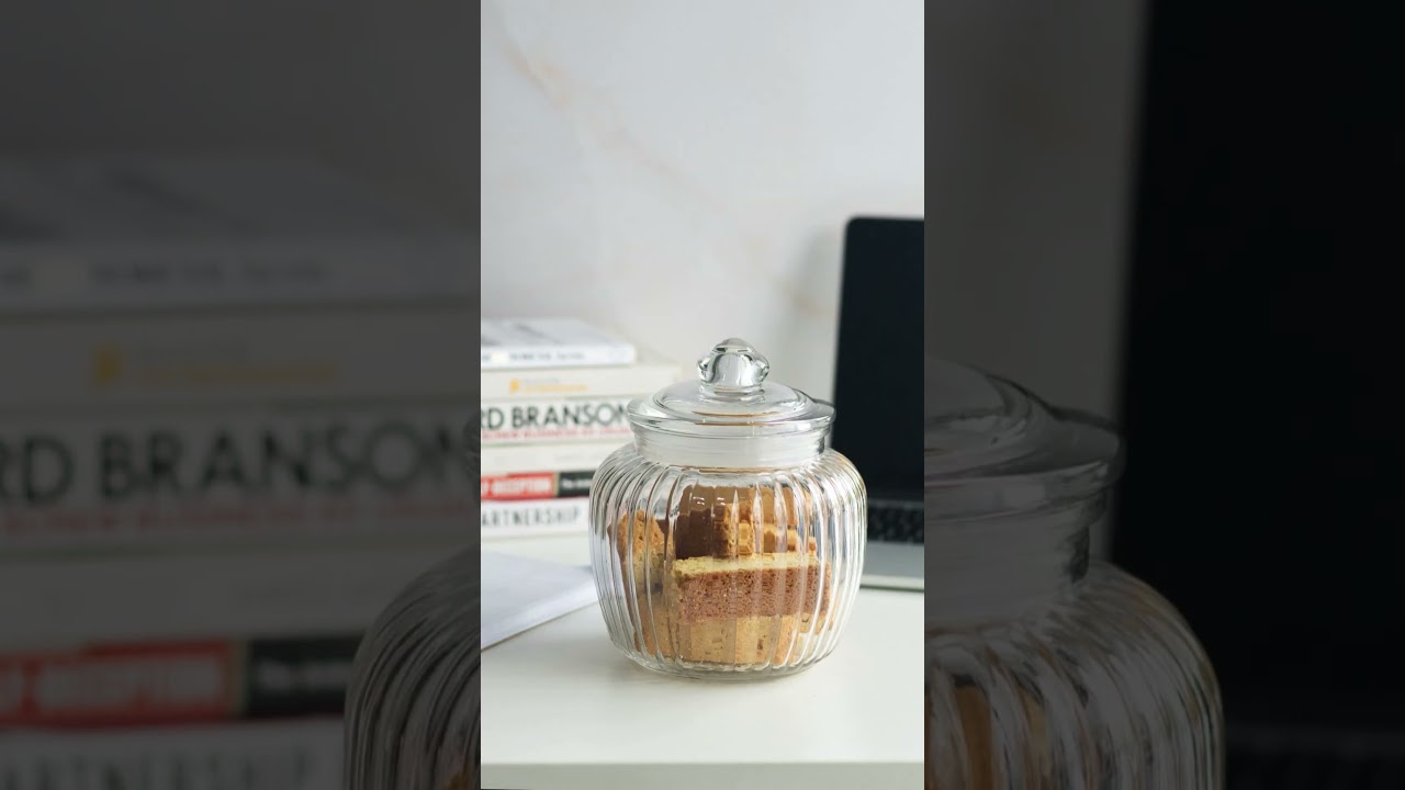 Transform your workspace with stylish glass accents! 💁🏻‍♀️