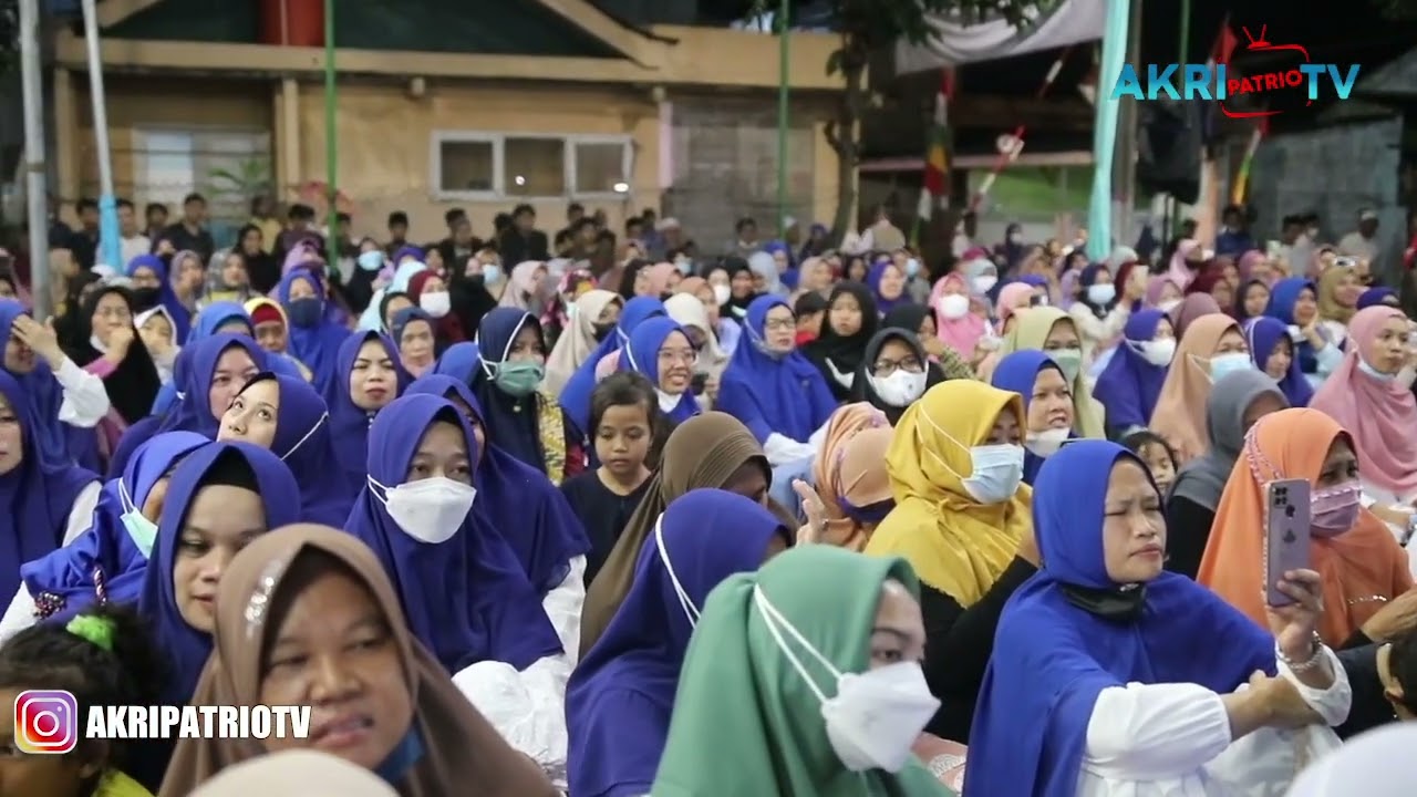 USTAD AKRI PATRIO BIKIN JAMAAH DI LEGOK PADA GIRANG