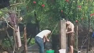 Hlua Nkauj Da Dej Thiab Noj Txi Khau Taw Qab Heev