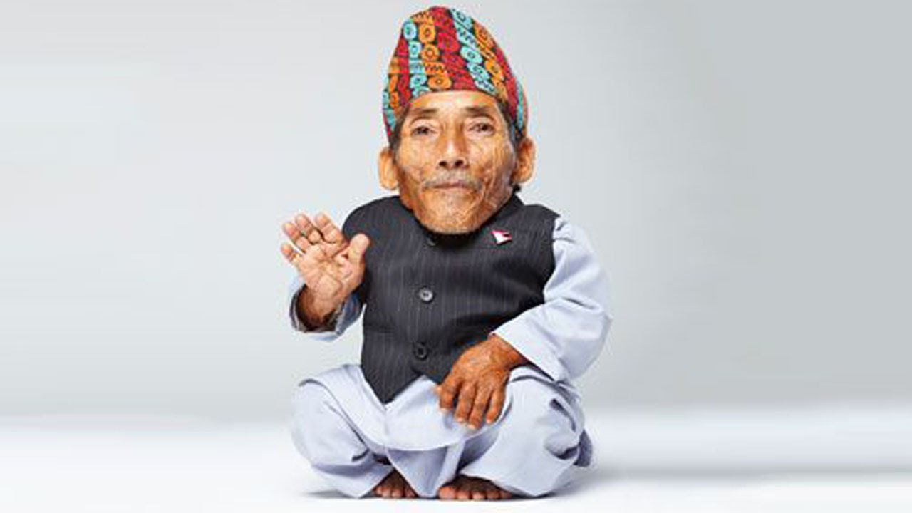 Worlds Shortest Man Passed Away At Age 75 - Youtube-8456