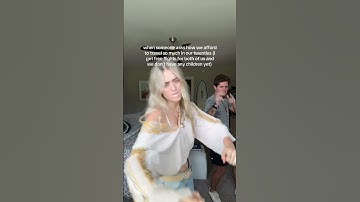 Subscribe for flight attendant videos 🥰🥰 #flightattendant #cabincrewjobs #airplanetravel