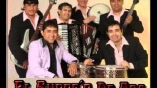 Video thumbnail of "El Supper de Oro - Esta Lloviendo"