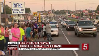 Hostages Released By Machete-Weilding Suspect screenshot 5