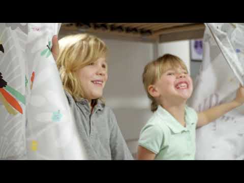 Spielbett mit Motiv-Textilien
