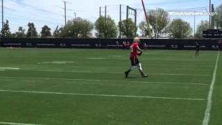 Video Colin Kaepernick Rolls Right And Passes To Trey Millard At Otas