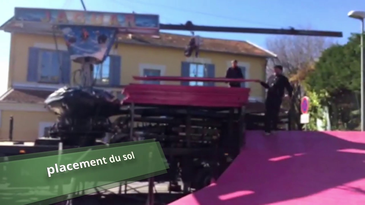 montage du jaguar à la foire de Mouans Sartoux 2020