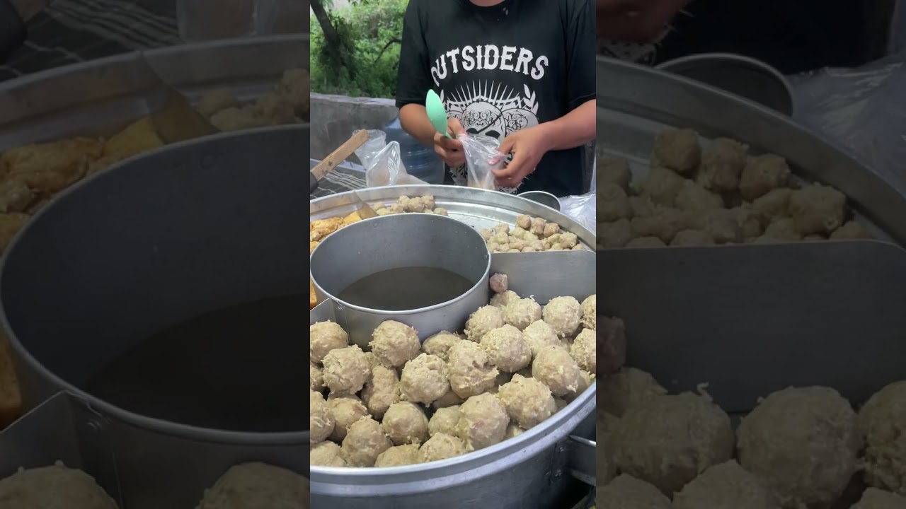 Kuliner Bakso Lezat Terenak di Doko Kediri 