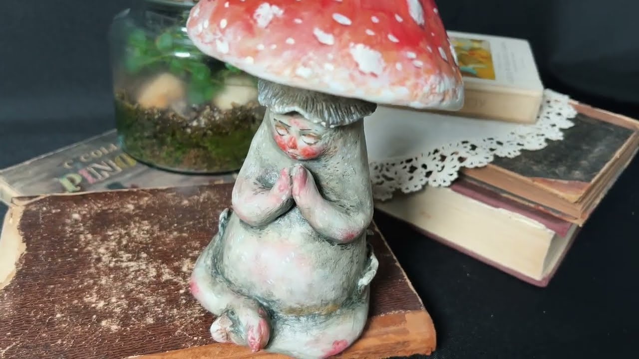 Amanita Spirit – Handmade Paper Mache Mushroom Sculpture in Prayer Pose 🍄✨