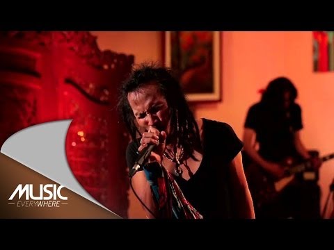 Ipang Lazuardi - Ada Yang Hilang - ft. Didit Saad (Live at Music Everywhere) *