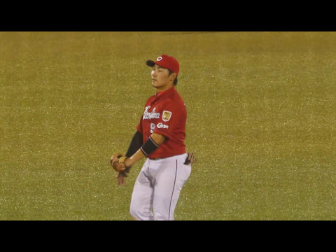 2017.5.10 丸佳浩選手の敬礼