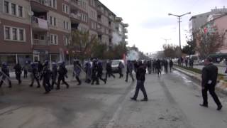 Muşta Olay Çıkartan Göstericiler Gözaltına Alındı 01 11 2014 Muş