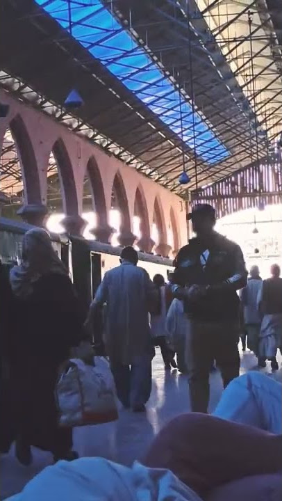 do pal roka khawabon ka krwaan ❤️ #lahore #pakistan #railwaystation #aesthetic