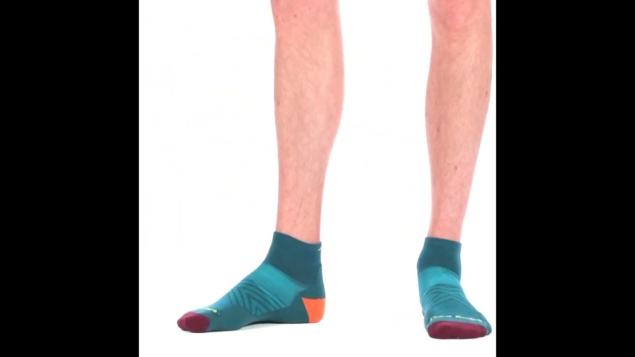Preview of Darn Tough Run Quarter Cushioned Ultra-Lightweight Running Socks - Men's Video