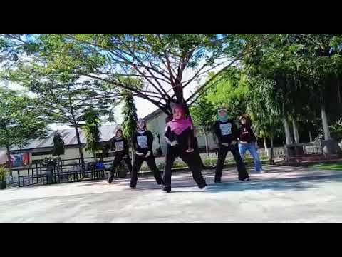 Abang sayang ajak aye jalan\