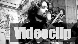 Video-Miniaturansicht von „La doble A - Viene y va“