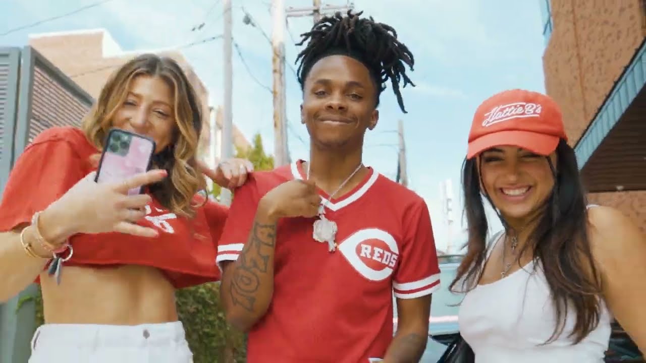 Liltae2 - "Chum Chum" (Official music Video) | 