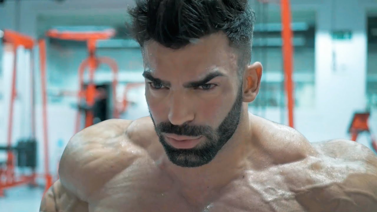 Back goals @sergiconstance  #gymworld#andreideiu#fitness#models#bodybuilding#example#goldsgym#go… |  Fitness photographer, Fitness nutrition, Cool hairstyles for men