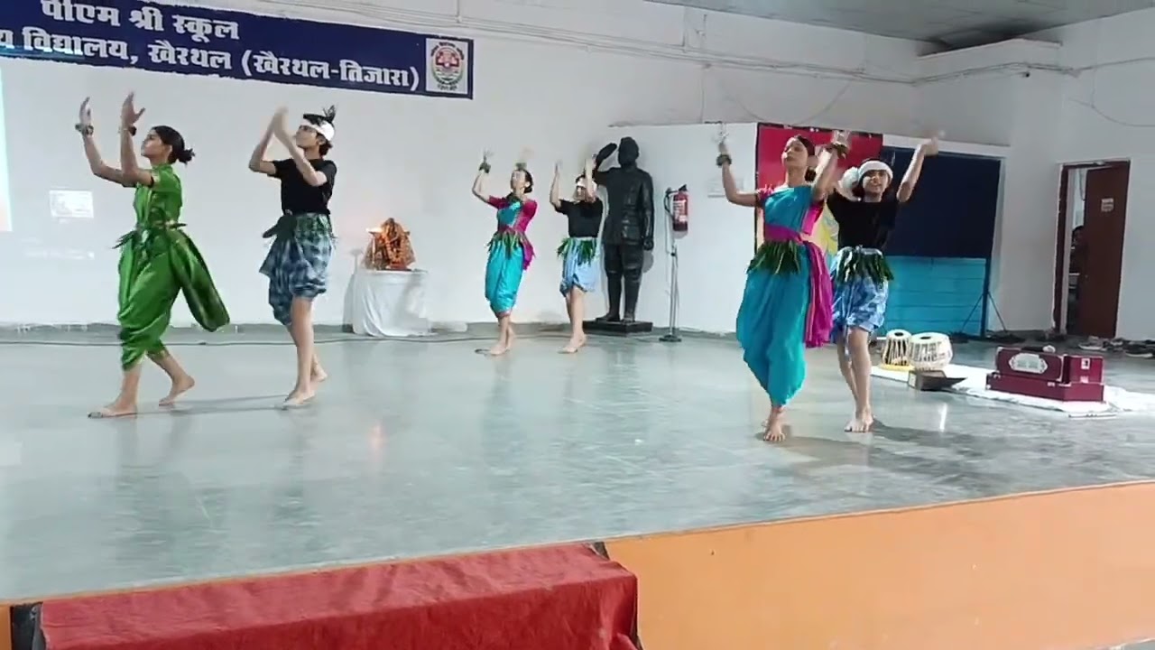 UNIQUE TRIBAL DANCE