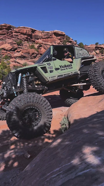 This Jeep is a BEAST! #shorts #youtube #youtubeshorts #jeep #video #viral #trending #offroad
