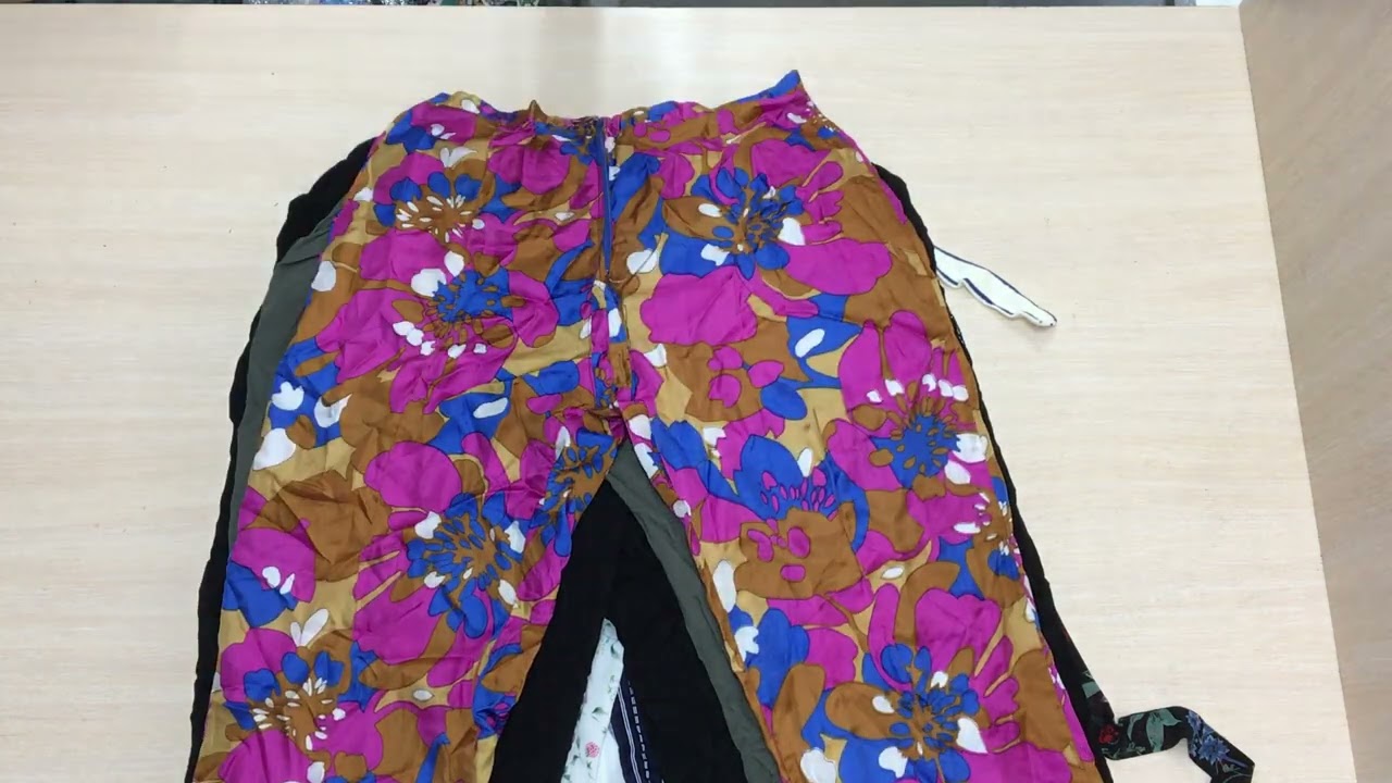 92801. Штани гавайки. Сорт екстра+1й. Лот 3. Вага - 22,3 кг.